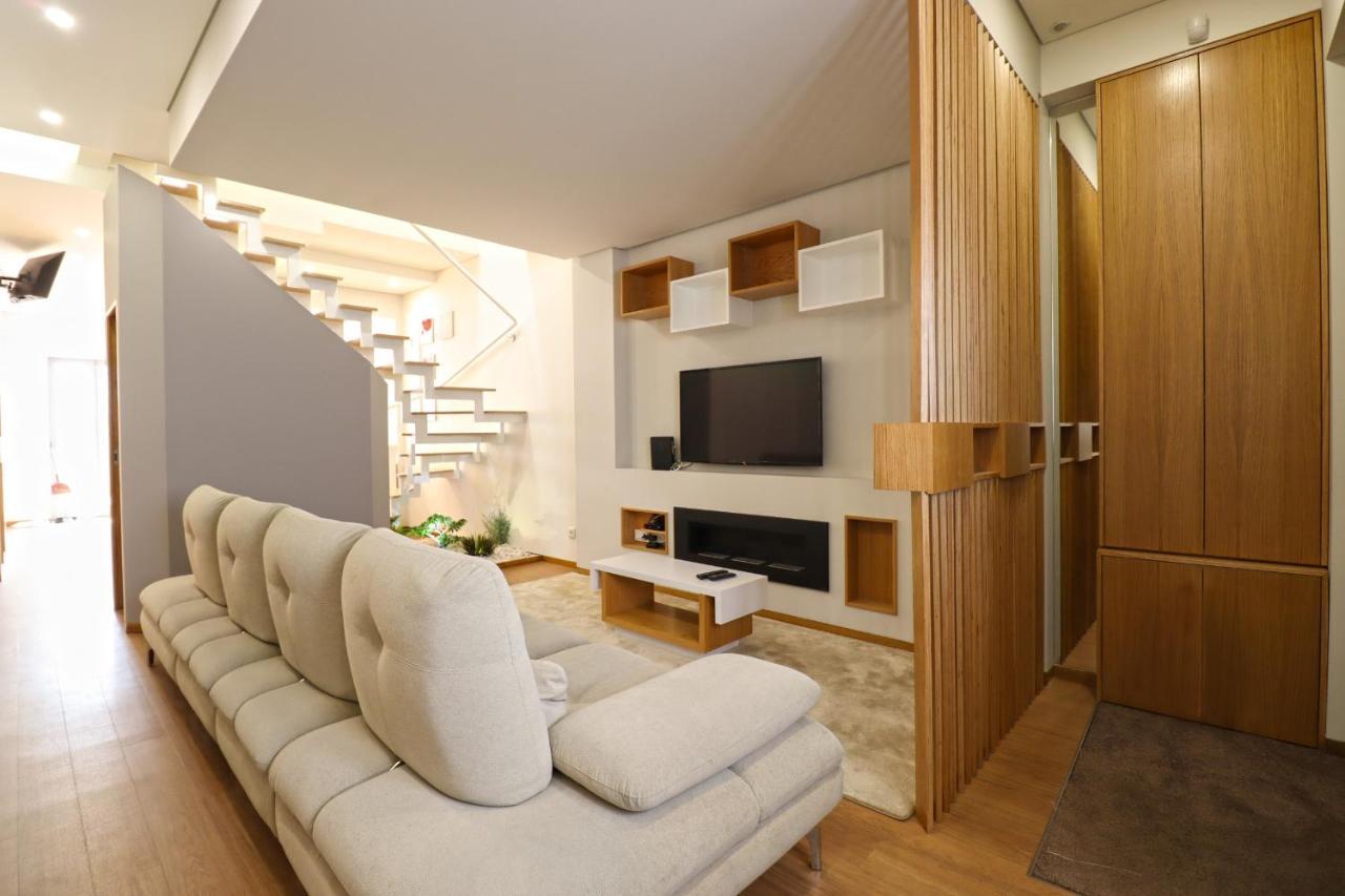 Ribeira Riverhouse - City Centre Duplex With Terrace เวียนา โด กัสเตโล ภายนอก รูปภาพ
