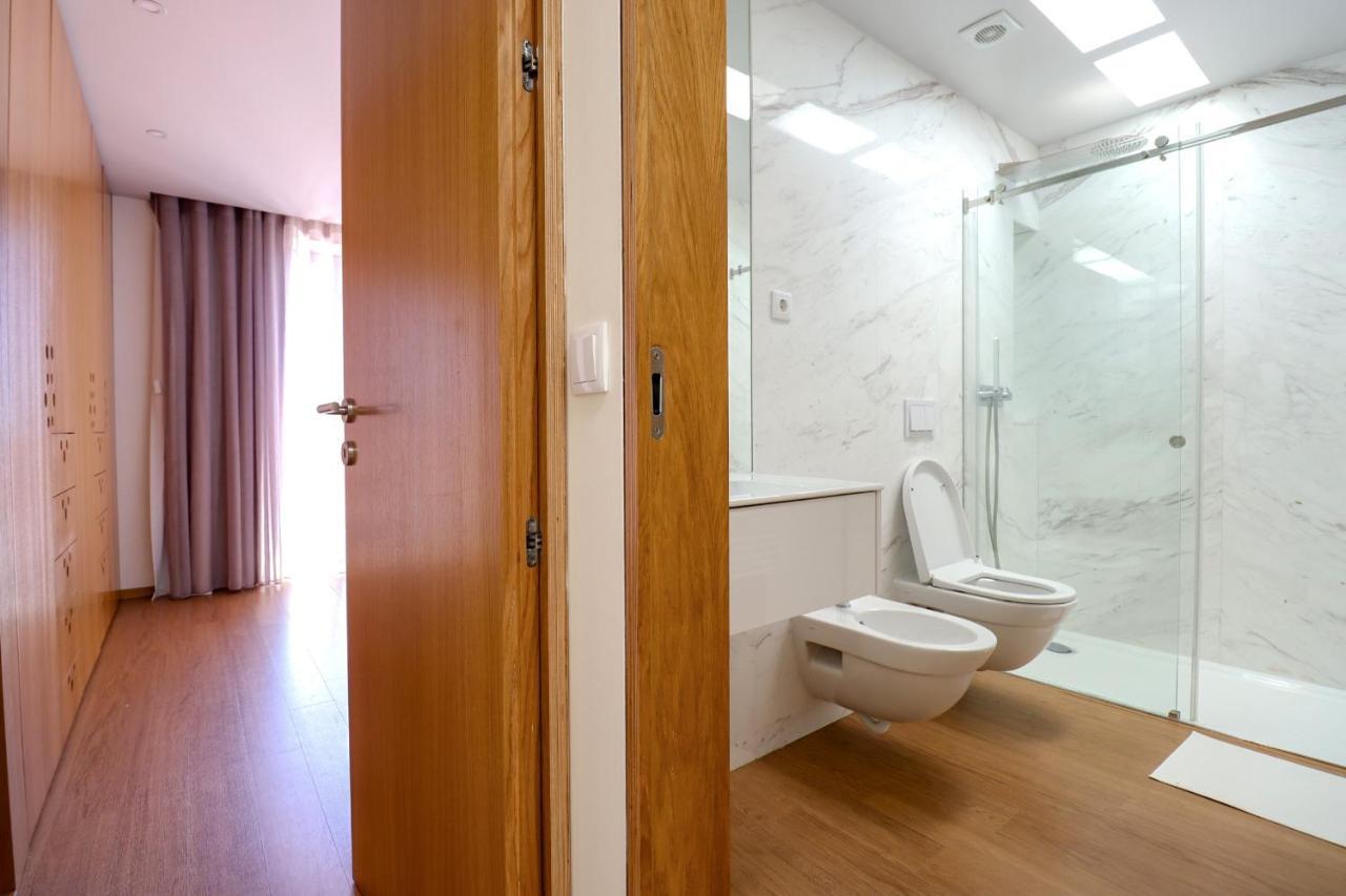 Ribeira Riverhouse - City Centre Duplex With Terrace เวียนา โด กัสเตโล ภายนอก รูปภาพ